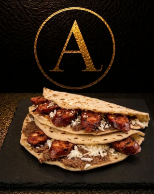 Baleada con Chorizo